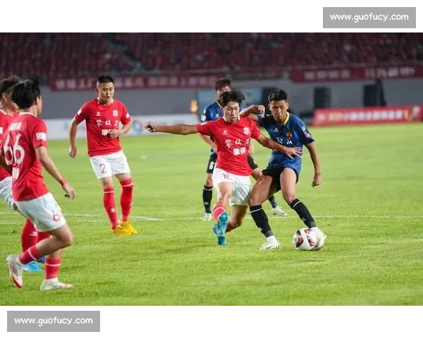 凉山攀枝花赛后喊 “干翻成都”:川内赛场的热血较劲 凉山攀枝花赛后喊 “干翻成都”:川内赛场的热血较劲