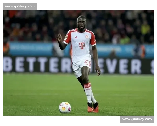 27 岁生日快乐!拜仁法国双料铁卫乌帕梅卡诺 27 岁生日快乐!拜仁法国双料铁卫乌帕梅卡诺