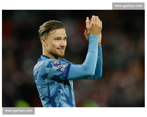 维拉官宣续约卡什至 2029 制胜球功臣锁定长期未来 维拉官宣续约卡什至 2029 制胜球功臣锁定长期未来