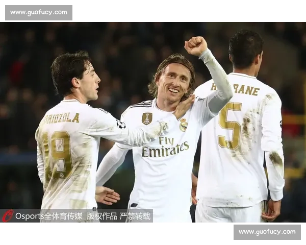 皇马内讧焦点:1.8 亿维尼修斯拒握手,怒冲更衣室 皇马内讧焦点:1.8 亿维尼修斯拒握手,怒冲更衣室