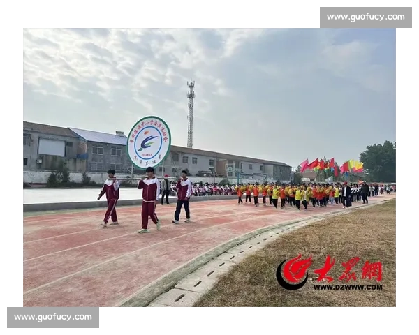 近万跑者燃动房山!良乡大学城半马青春开跑 近万跑者燃动房山!良乡大学城半马青春开跑